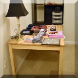 F32. Home office furniture. 